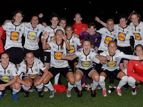 Glentoran Women celebrate 4-0 win.jpg