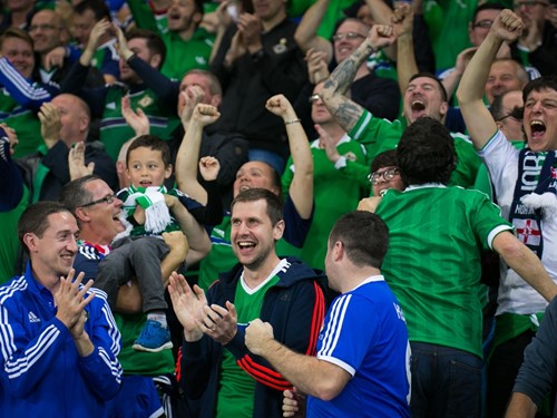 ifa_czechrep_17_fans_0004.jpg