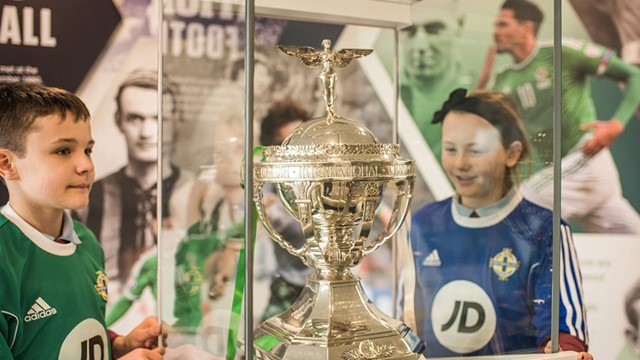ehc trophy.jpg 