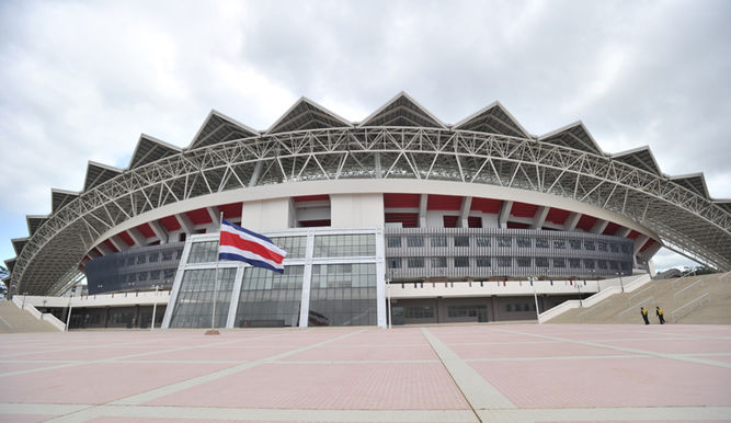 Estadio-Nacional-Costa-Rica-espectadores_10097164.jpg 