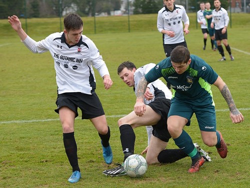 Queen's University v. Lisburn Distillery 2.jpg