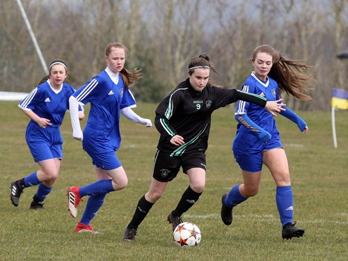 270318GirlsJrSchoolCup054.JPG