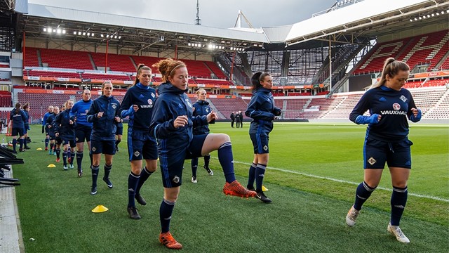 WomensTrainingNetherlands.jpg 
