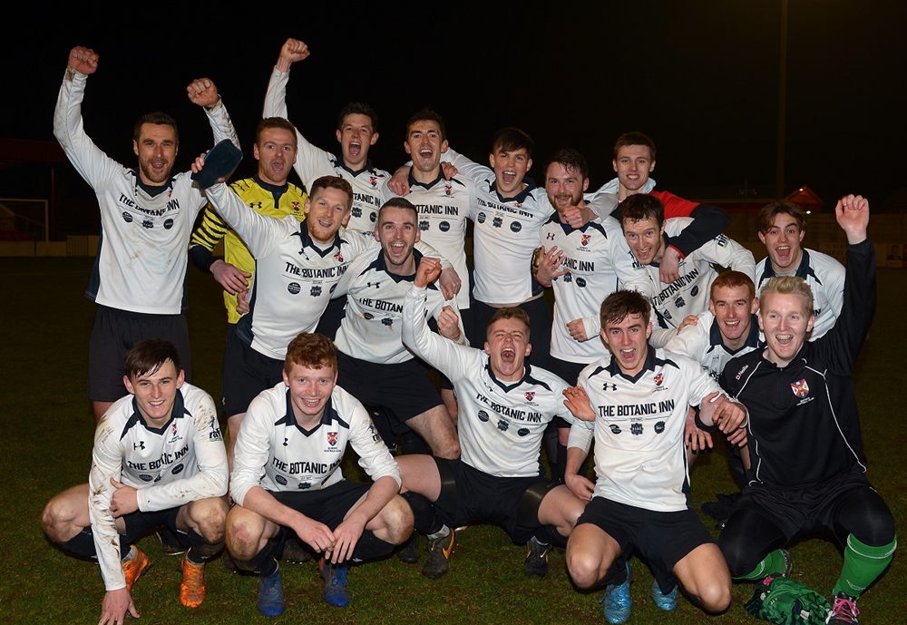 Queens University celebrate.jpg Queens University celebrate.jpg