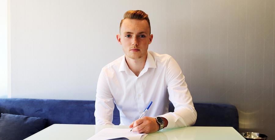 charlie_owens_signs_01.jpg charlie_owens_signs_01.jpg