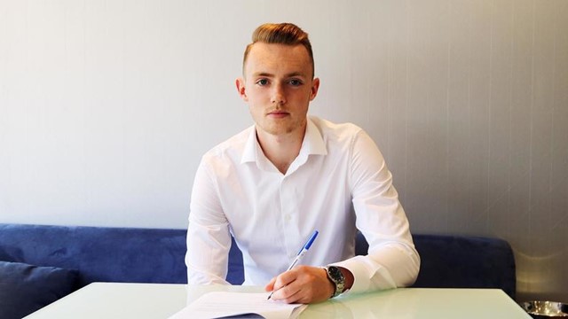 charlie_owens_signs_01.jpg 