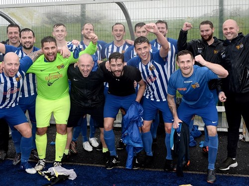 Bangor Rangers celebrate their win.jpg