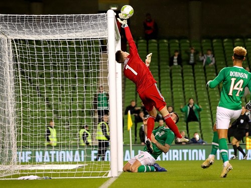 ROI v NI Peacock Farrell.jpg