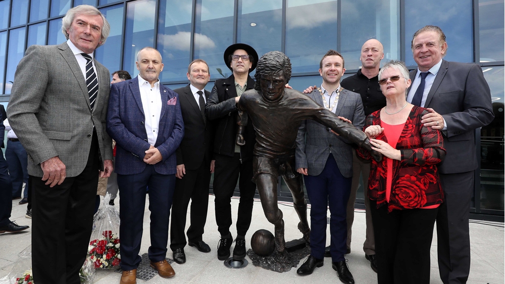 George Best statue.jpg George Best statue.jpg