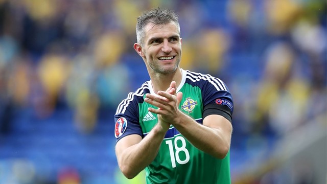 Aaron Hughes2.jpg 