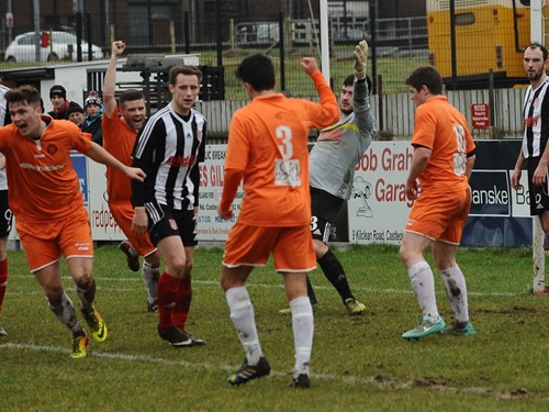 Dergview v. Carrick Rangers (1)