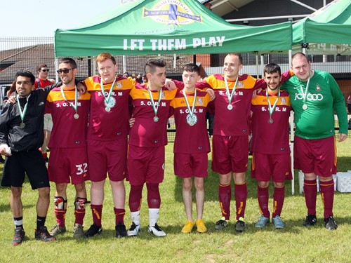 280619GeorgeBestCommunityCup053.JPG