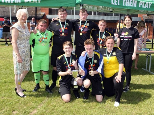 280619GeorgeBestCommunityCup062.JPG