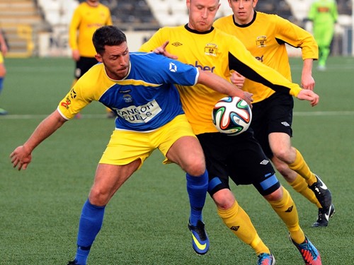 Intermediate Cup semi-finals 2014/15 - Bangor v. HW Welders (8)