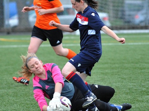 Crusaders Strikers v. Mid Ulster Ladies (3)