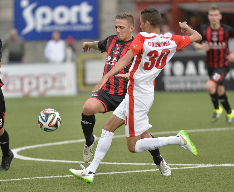 Crusaders v Skenderbeus Esquerdinha Crusaders v Skenderbeus Esquerdinha