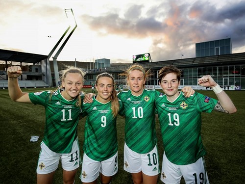 Faroe Islands v N Ireland_075[1].JPG