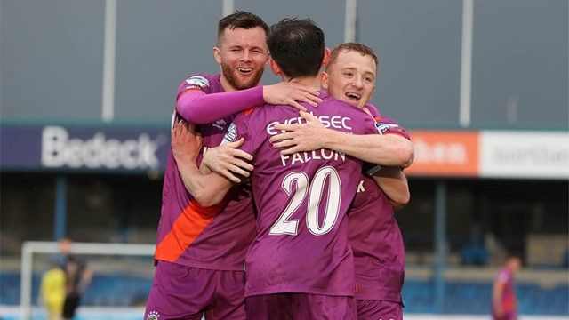 Ballymena United v Linfield.jpg 