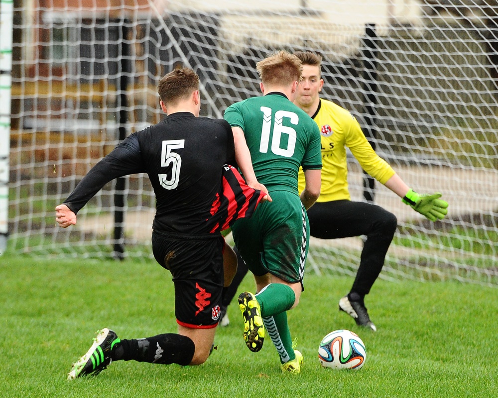 Harry Cavan Youth Cup - Dundela Youth v. Crusaders Colts Harry Cavan Youth Cup - Dundela Youth v. Crusaders Colts