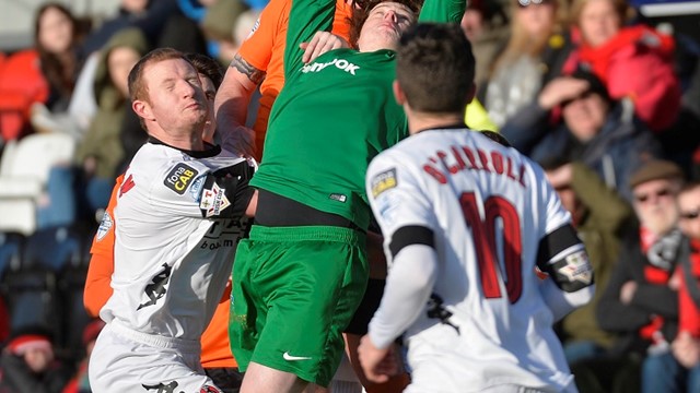 Carrick Rangers v. Crusaders 