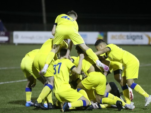 Dungannon v Cliftonville 32.jpg