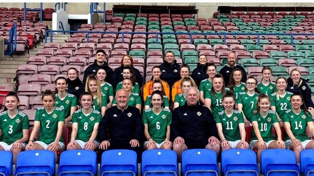 u17 women england.jpg 