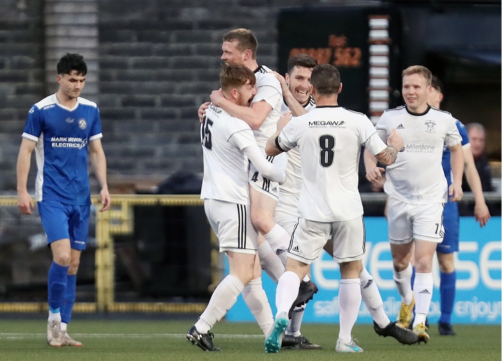 Rathfriland v Limavady 1.jpg Rathfriland v Limavady 1.jpg