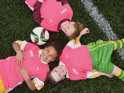 GIRLS FOOTBALL SCHOOL SOLITUDE00.jpg