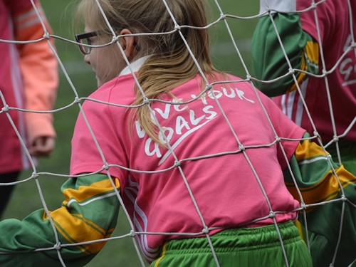 GIRLS FOOTBALL SCHOOL SOLITUDE06.jpg