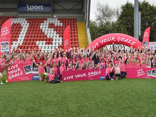 GIRLS FOOTBALL SCHOOL SOLITUDE30.jpg