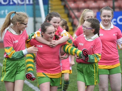 GIRLS FOOTBALL SCHOOL SOLITUDE65.jpg