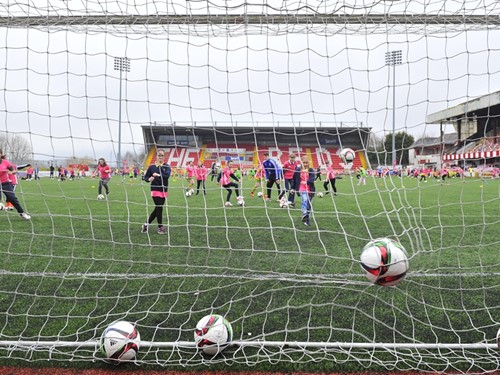 GIRLS FOOTBALL SCHOOL SOLITUDE69.jpg