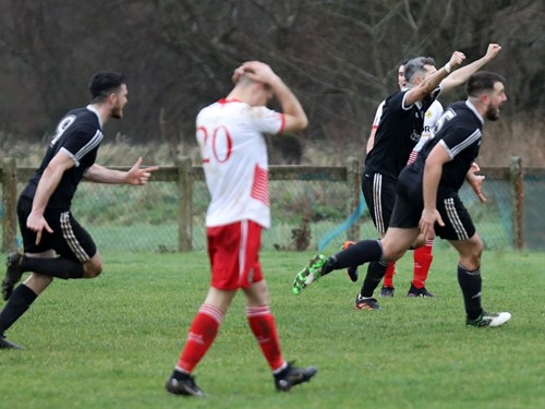 Oxford Sunnyside v Rathfriland Rangers 18.jpg (1)