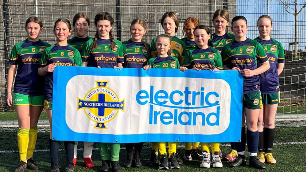 Colaiste Feirste Junior Cup.png Colaiste Feirste Junior Cup.png