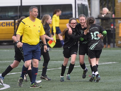 GIRLS JUNIOR SCHOOLS FINAL41.JPG