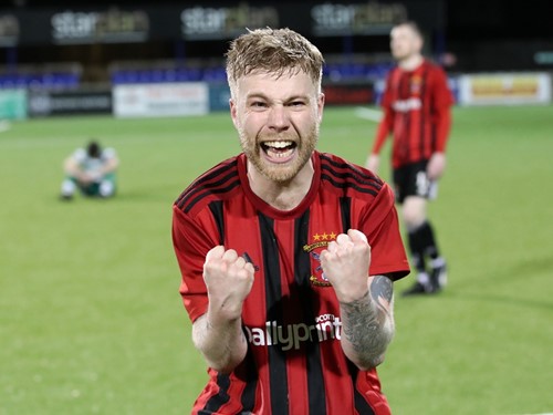 Homers v Harps 65 Declan Roughan.JPG
