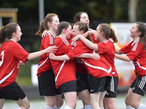 GIRLS SENIOR SCHOOLS FINAL44.JPG