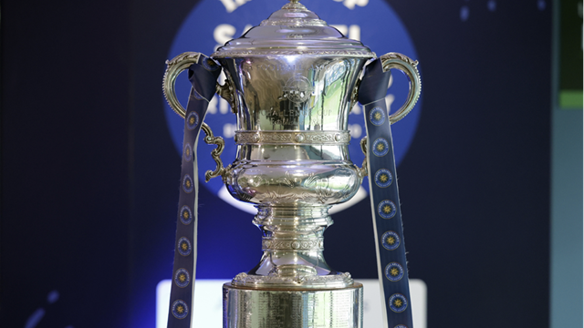thumbnail_Irish Cup trophy.png 