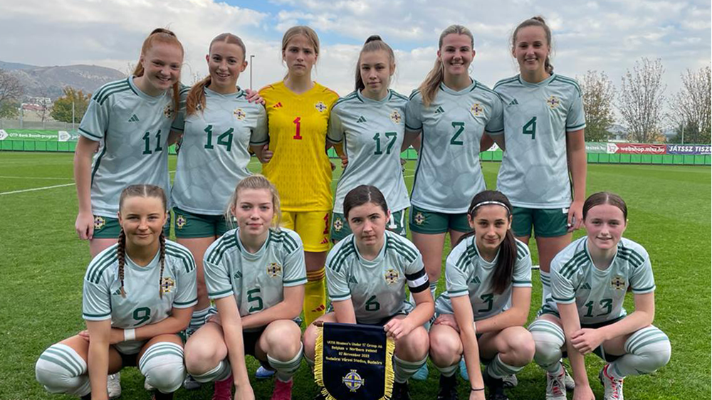 NI WU17s team photo.png