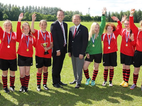 Year 8:9 winners Glengormley with David Martin and Paul Givan.jpg