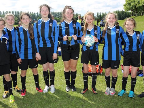 Girls soccer day-03cd.jpg