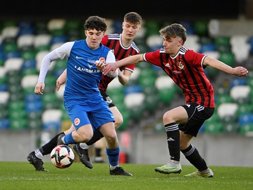 Larne v Crues YC 1.jpg