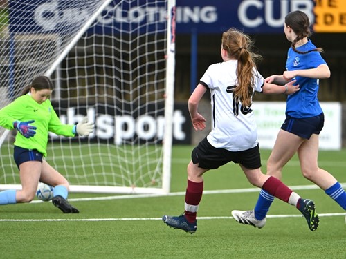 Lurgan JHS v Assumption EI Y8 8.JPG