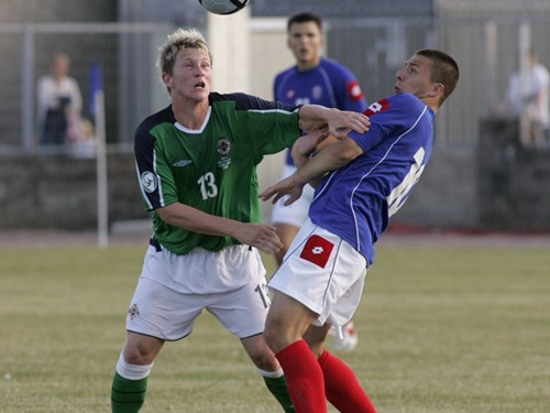 U19 Euros 2005 NIR v Serbs 1.jpg