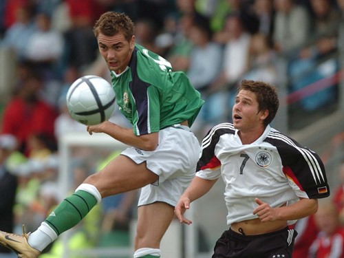 U19 Euros 2005 NIR v GER.jpg