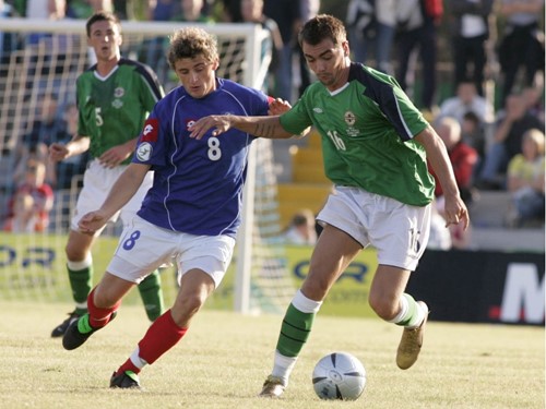 U19 Euros 2005 NIR v Serbs 2.jpg