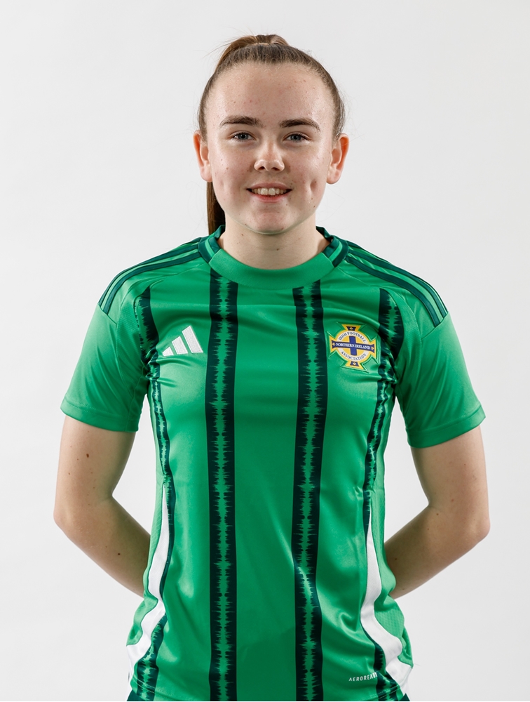 Kerri Halliday2.jpg 