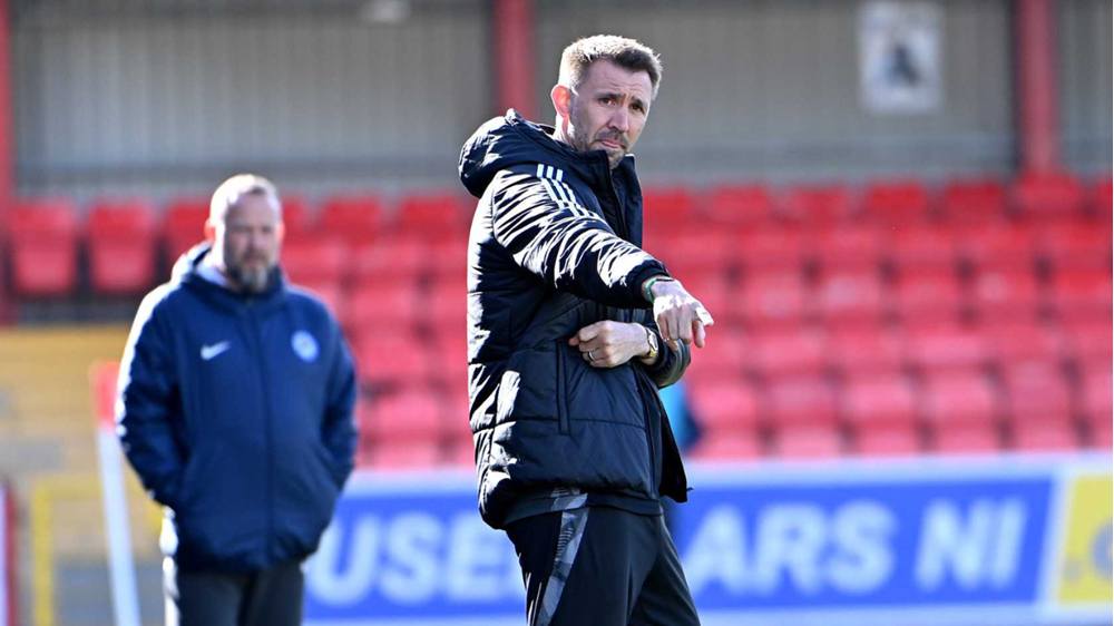 Gareth McAuley Making Point.png Gareth McAuley Making Point.png