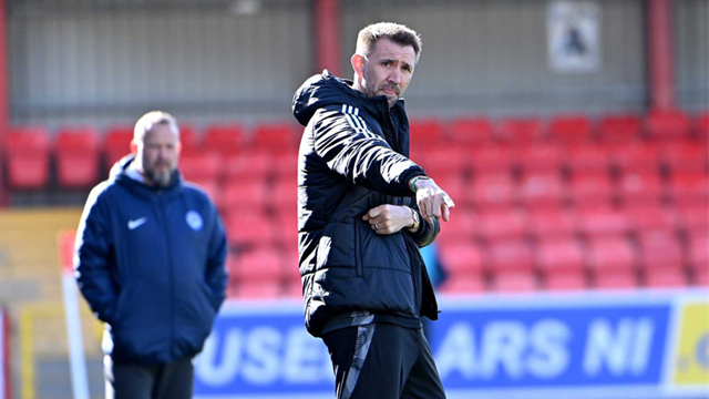 Gareth McAuley Making Point.png 