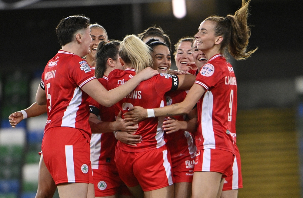 Cliftonville v Lisburn_0014.JPG 